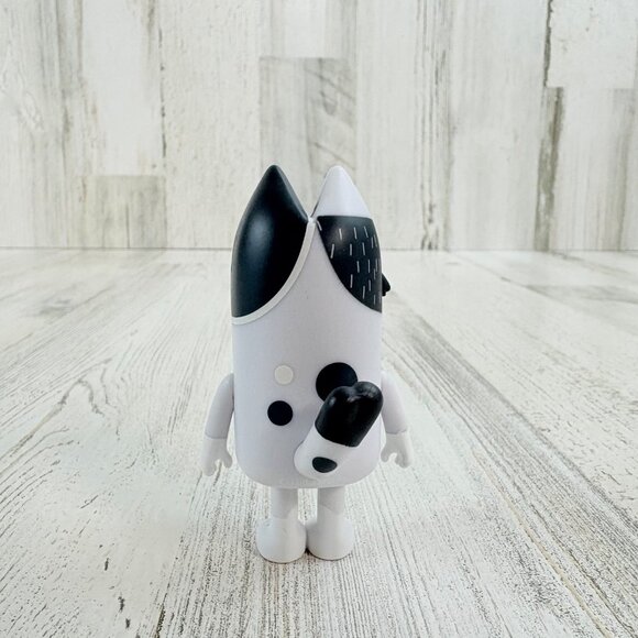 Bluey Figure Uncle Stripe FAMILY Heeler Aunt Trixie Puppy Socks Muffin LOT Blue - Picture 12 of 16